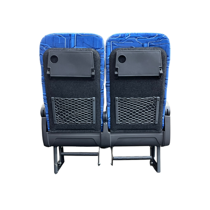 Banco de passageiro duplo para ônibus, vista traseira com mesa retrátil e bolsa de rede